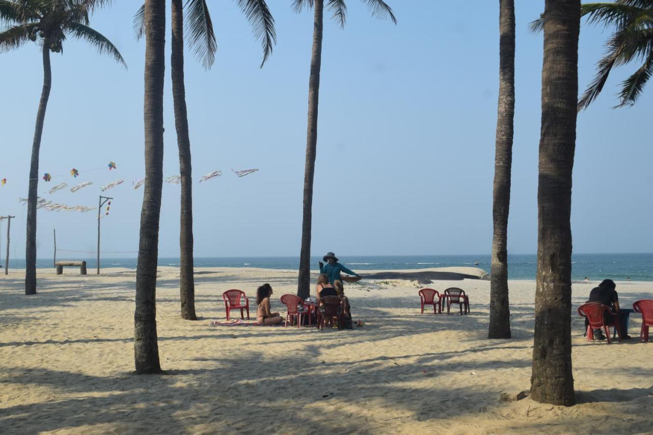 Cua Dai Beach Hotel View Beach & River An Luong Bagian luar foto